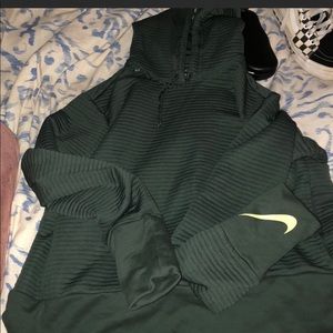 nike cropped workout hoodie